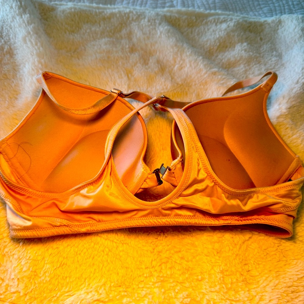 Victoria secret bombshell bra good condition . 36 b push up bra